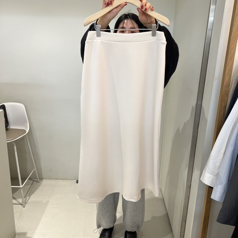 OUTRENE東大門代購女裝新款熱賣26春夏人氣時尚推薦職業長裙OUTRENE長裙