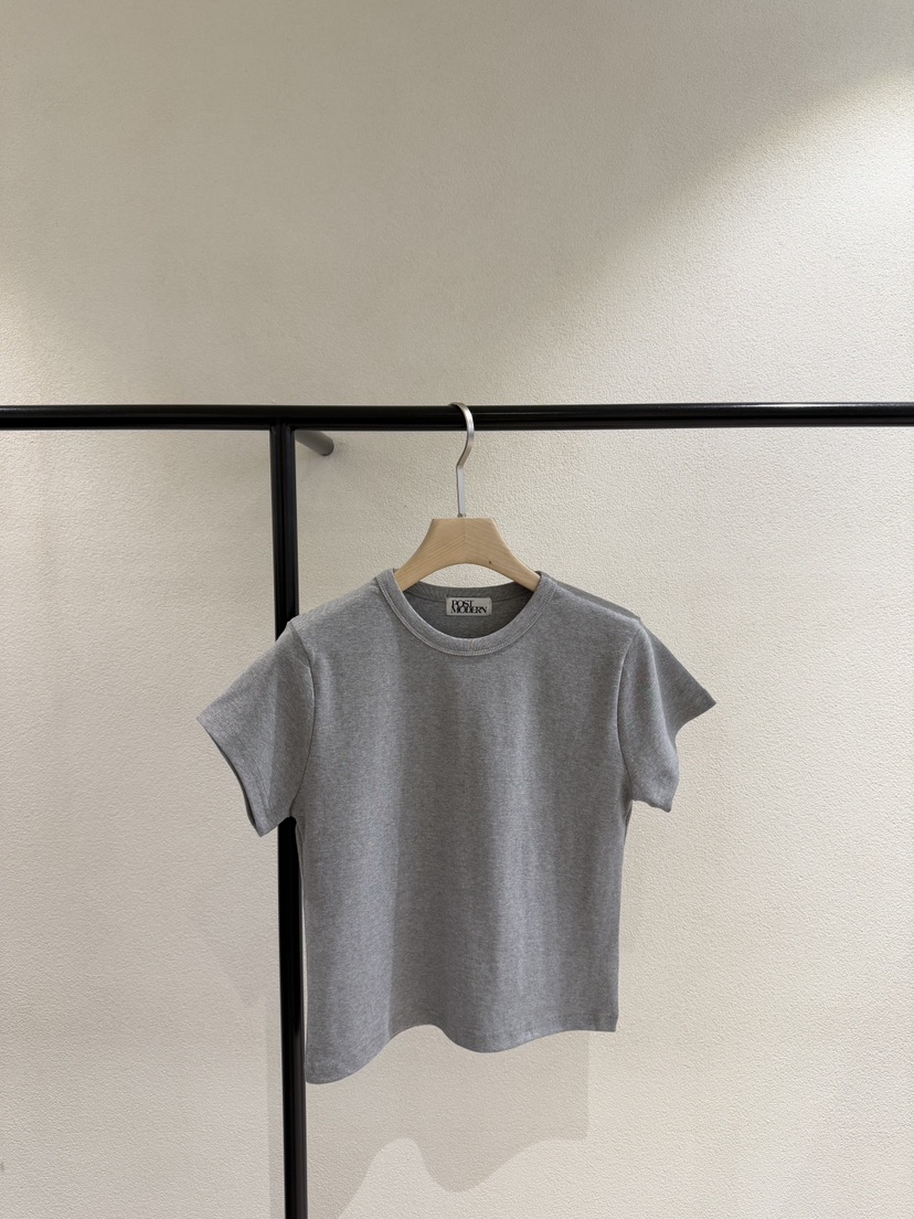 POSTMODERN東大門直郵女士新品26春夏職業熱賣時尚推薦T恤POSTMODERNT恤圖色2