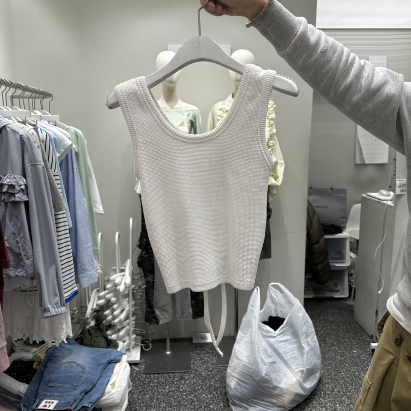 VINTAGE 888東大門直郵女裝新款時尚人氣熱賣職業吊帶背心VINTAGE888/TRIPLE EIGHT吊帶/背心圖色1