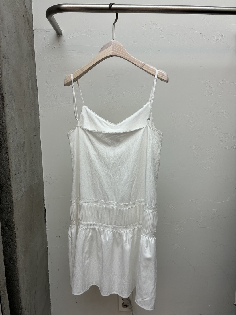 Verbena韓國代購女士新品時尚熱賣人氣真品推薦連衣裙褶裥Verbena連衣裙