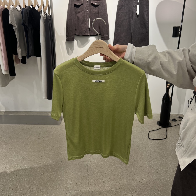 UNDERSON東大門實拍女士新款人氣休閑時尚推薦職業26春夏T恤UNDERSONT恤圖色2