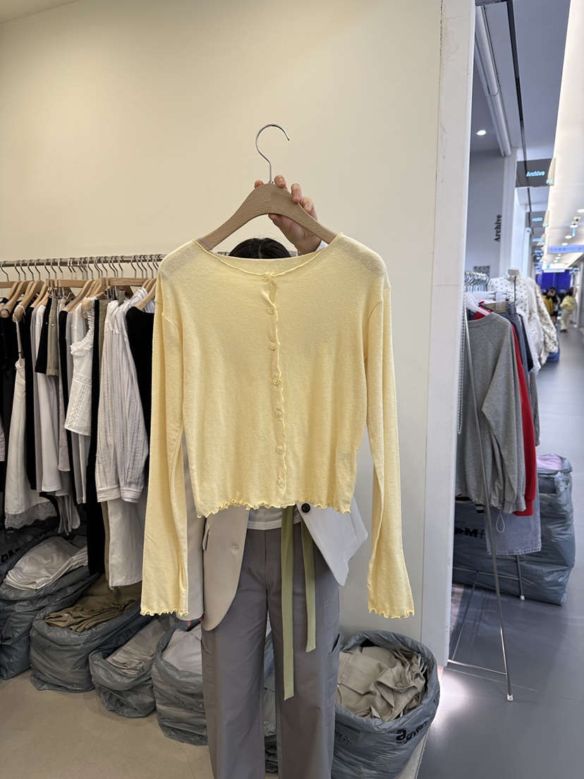 MONDAYMORING韓國代購女裝新款職業時尚熱賣長袖T恤羊毛衫MONDAYMORING長袖T恤圖色2