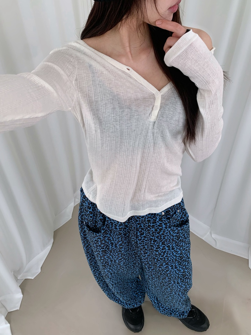 ZITTEN東大門直郵女士新品休閑時尚人氣推薦長袖T恤連帽衫ZITTEN長袖T恤