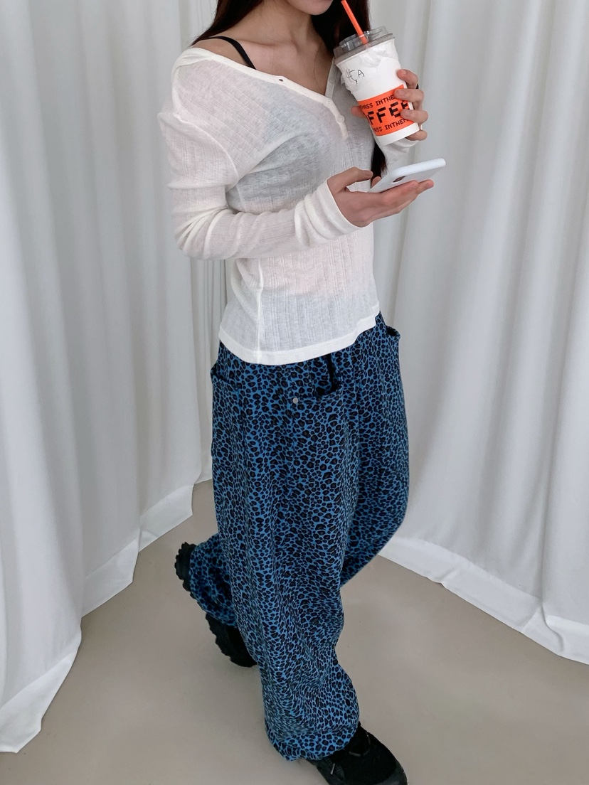 ZITTEN東大門直郵女士新品休閑時尚人氣推薦長袖T恤連帽衫ZITTEN長袖T恤