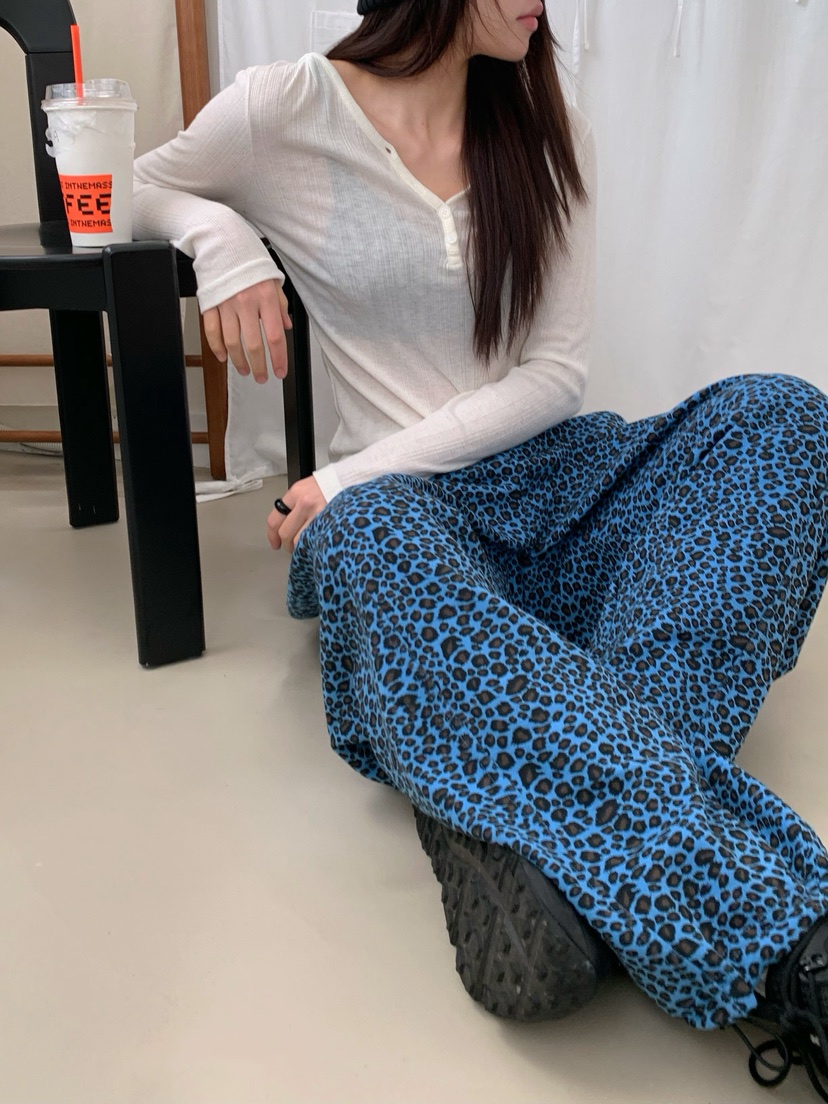 ZITTEN東大門直郵女士新品休閑時尚人氣推薦長袖T恤連帽衫ZITTEN長袖T恤