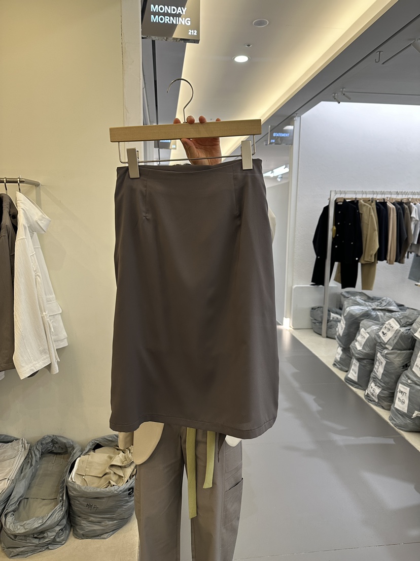 MONDAYMORING韓國代購女士新品26春夏熱賣半身裙中短裙修身MONDAYMORING半身裙/中短裙