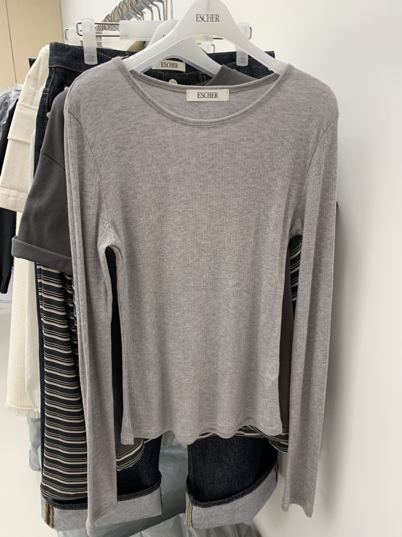 ESCHER韓國直郵女裝新品真品推薦休閑26春夏人氣時尚長袖T恤ESCHER長袖T恤圖色1