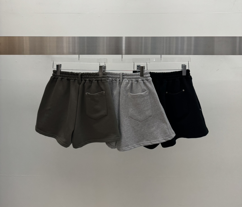 AMOOD東大門直郵女裝新款推薦時尚職業休閑熱賣人氣真品短褲AMOOD短褲