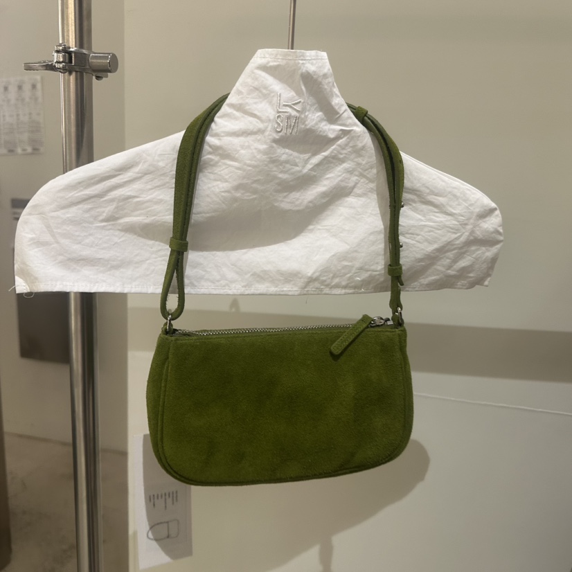 LOVE YOU SO MUCH/MORE THAN YESTERDAY韓國直郵女士新款休閑手拿包腋下包LYSM/MORE THAN YESTERDAY手拿包/腋下包圖色3