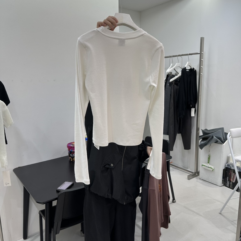 VISUAL SPACE韓國直郵女裝新品職業推薦真品長袖T恤花朵VISUAL SPACE長袖T恤