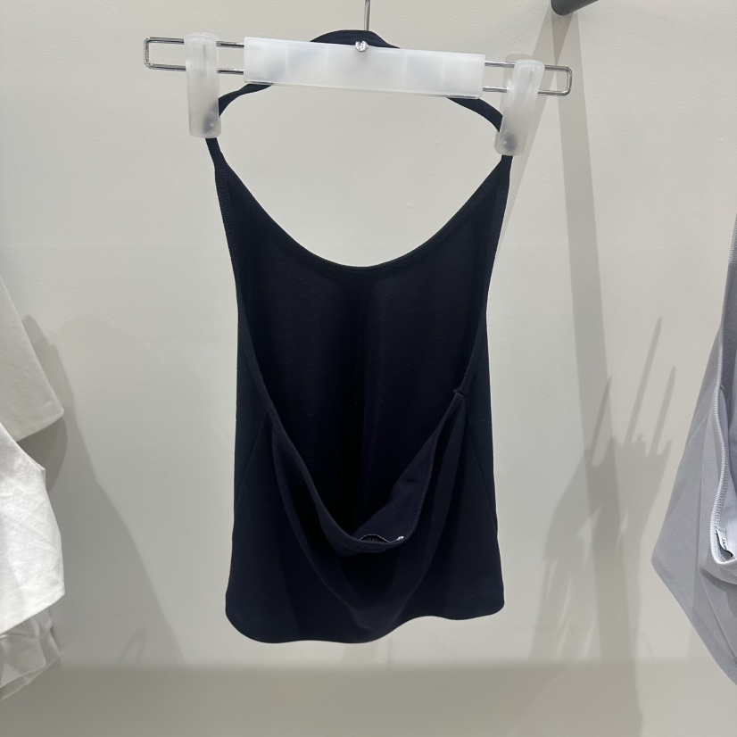 LOW MOMENT韓國直郵女裝新品推薦26春夏職業休閑吊帶背心LOW MOMENT吊帶/背心