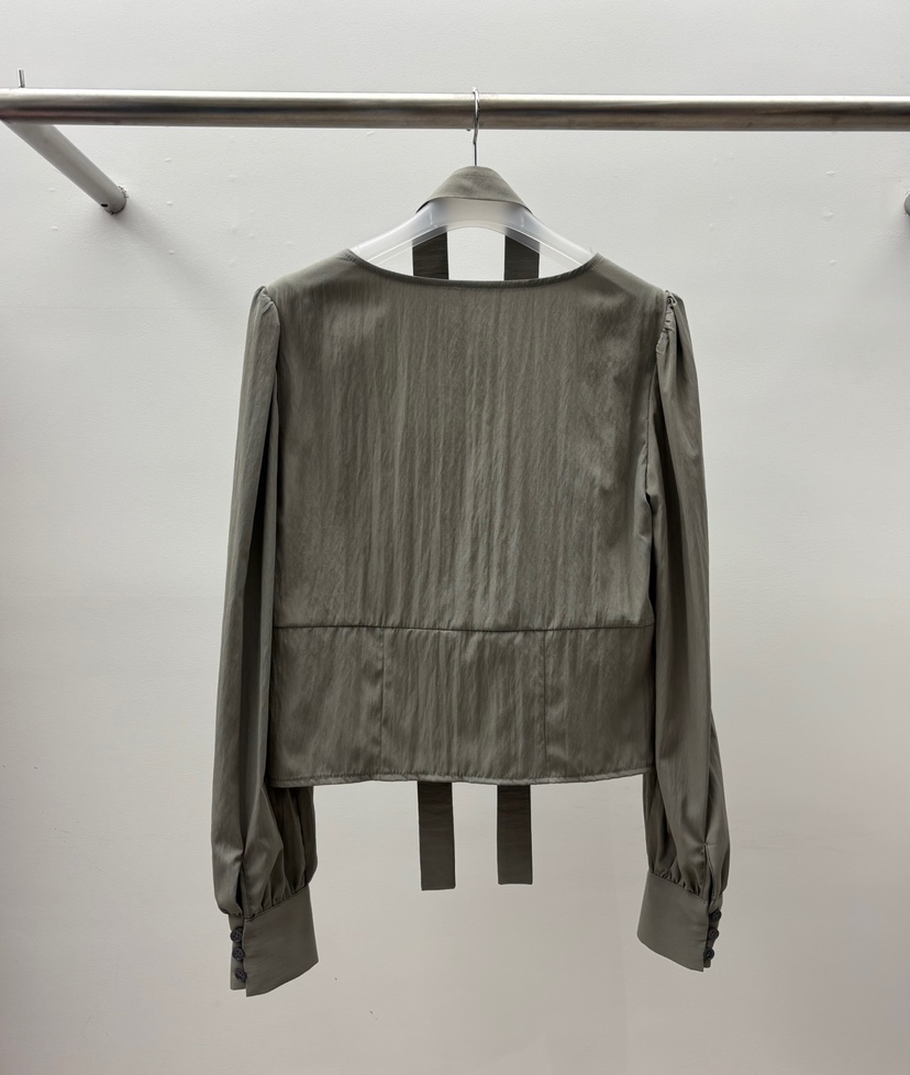 INTHEEND東大門代購女士新品熱賣時尚職業襯衫蕾絲衫含圍巾INTHEEND襯衫/蕾絲衫