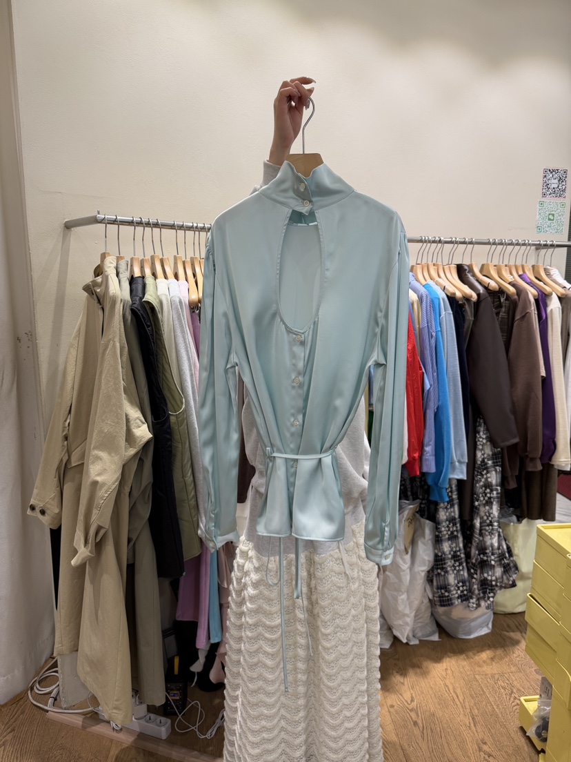 AUVERFIT東大門實拍女裝新款時尚26春夏襯衫蕾絲衫含腰繩AUVERFIT襯衫/蕾絲衫