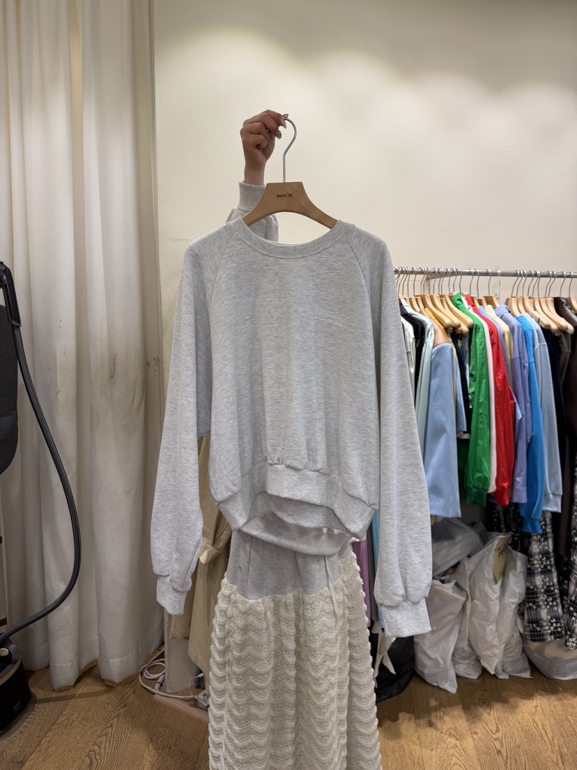 AUVERFIT東大門直郵女裝新款推薦職業真品熱賣人氣衛衣蕾絲AUVERFIT衛衣圖色3