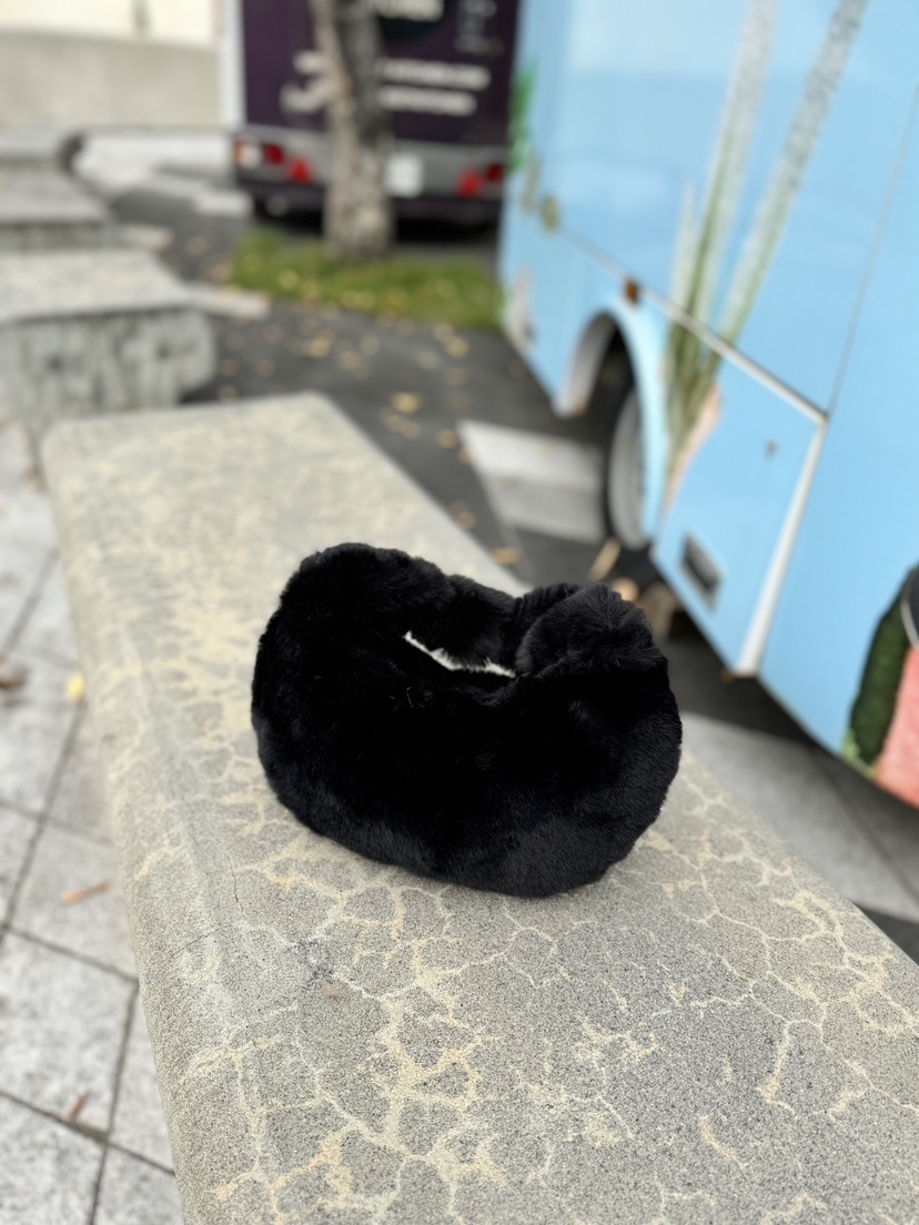 LAUNDRY韓國代購女裝新款26春夏熱賣時尚休閑人氣手提包毛絨LAUNDRY手提包