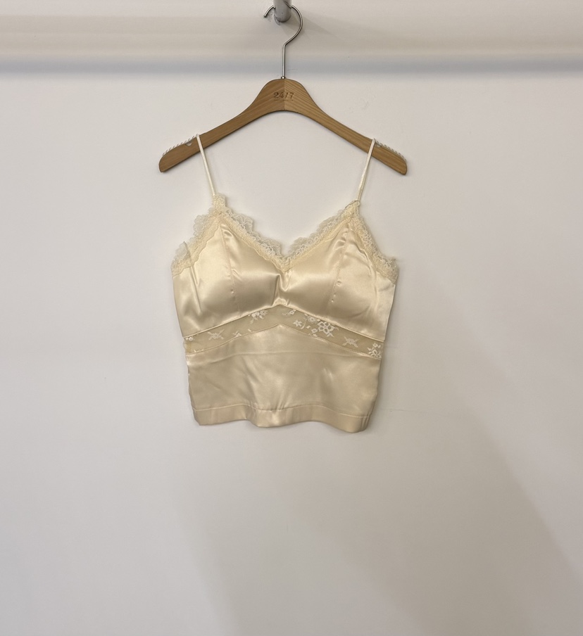 TWENTY FOUR SEVEN24-7韓國代購女裝新品推薦吊帶背心蕾絲緞面TEWNTY FOUR SEVEN24-7吊帶/背心圖色2