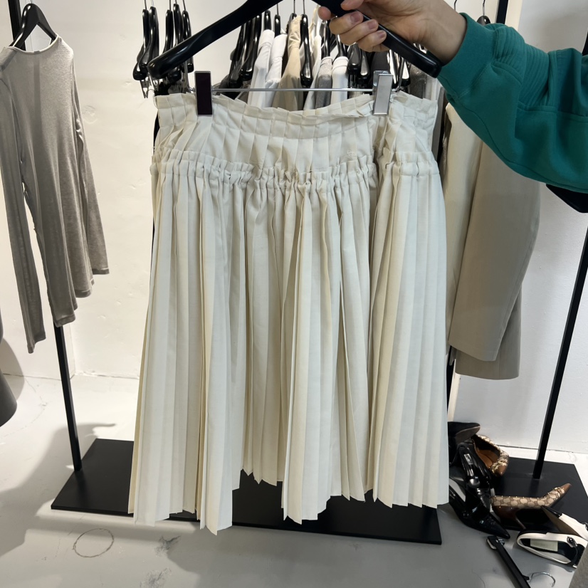 NEU ADULT韓國代購女士新款人氣26春季半身裙中短裙百褶褶裙NEU ADULT半身裙/中短裙圖色2