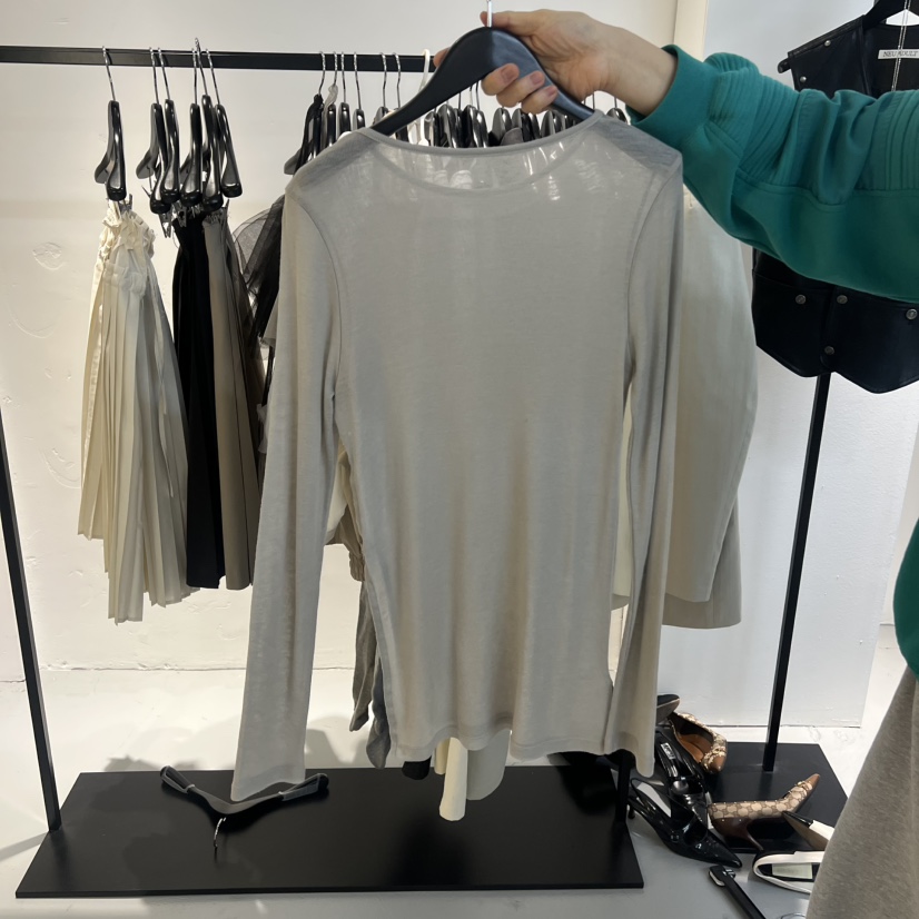 NEU ADULT東大門實拍女士新款推薦時尚26春季熱賣長袖T恤NEU ADULT長袖T恤