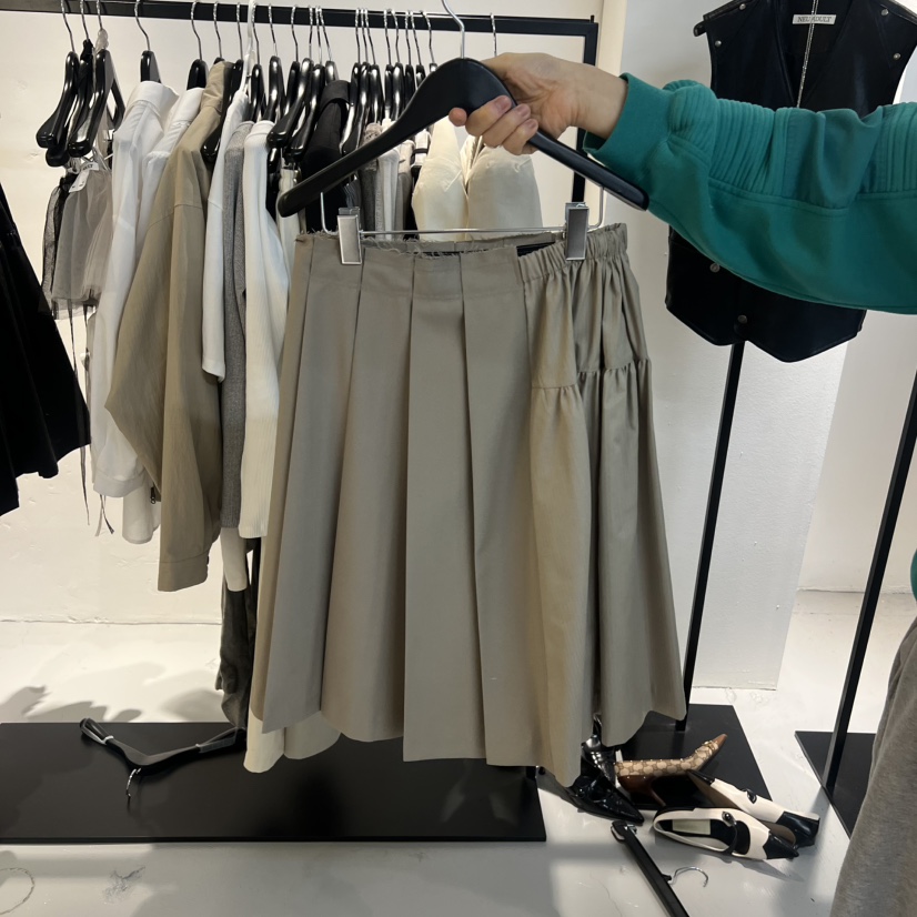 NEU ADULT韓國代購女裝新品職業推薦半身裙中短裙荷葉邊NEU ADULT半身裙/中短裙