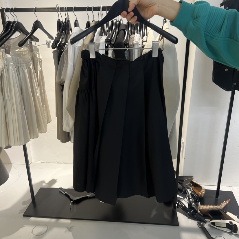 NEU ADULT韓國代購女裝新品職業推薦半身裙中短裙荷葉邊NEU ADULT半身裙/中短裙圖色2