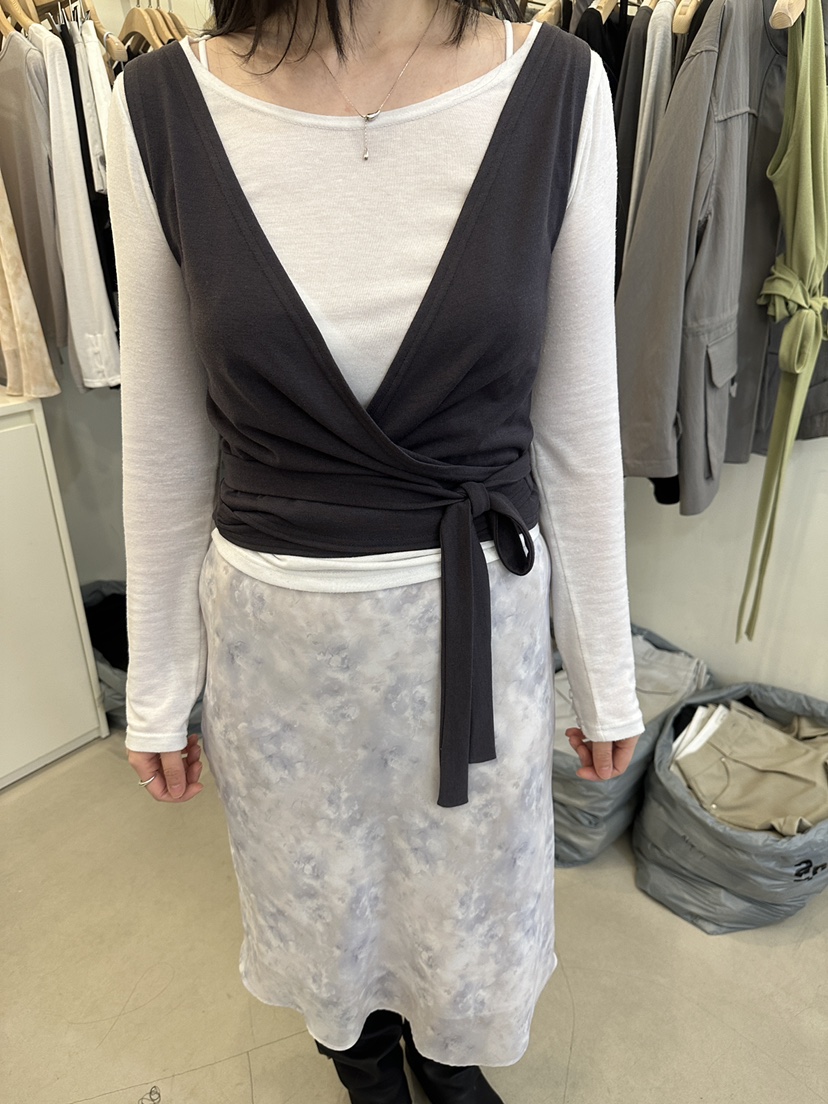 MONDAYMORING韓國代購女士新品人氣推薦真品26春夏吊帶背心MONDAYMORING吊帶/背心圖色2