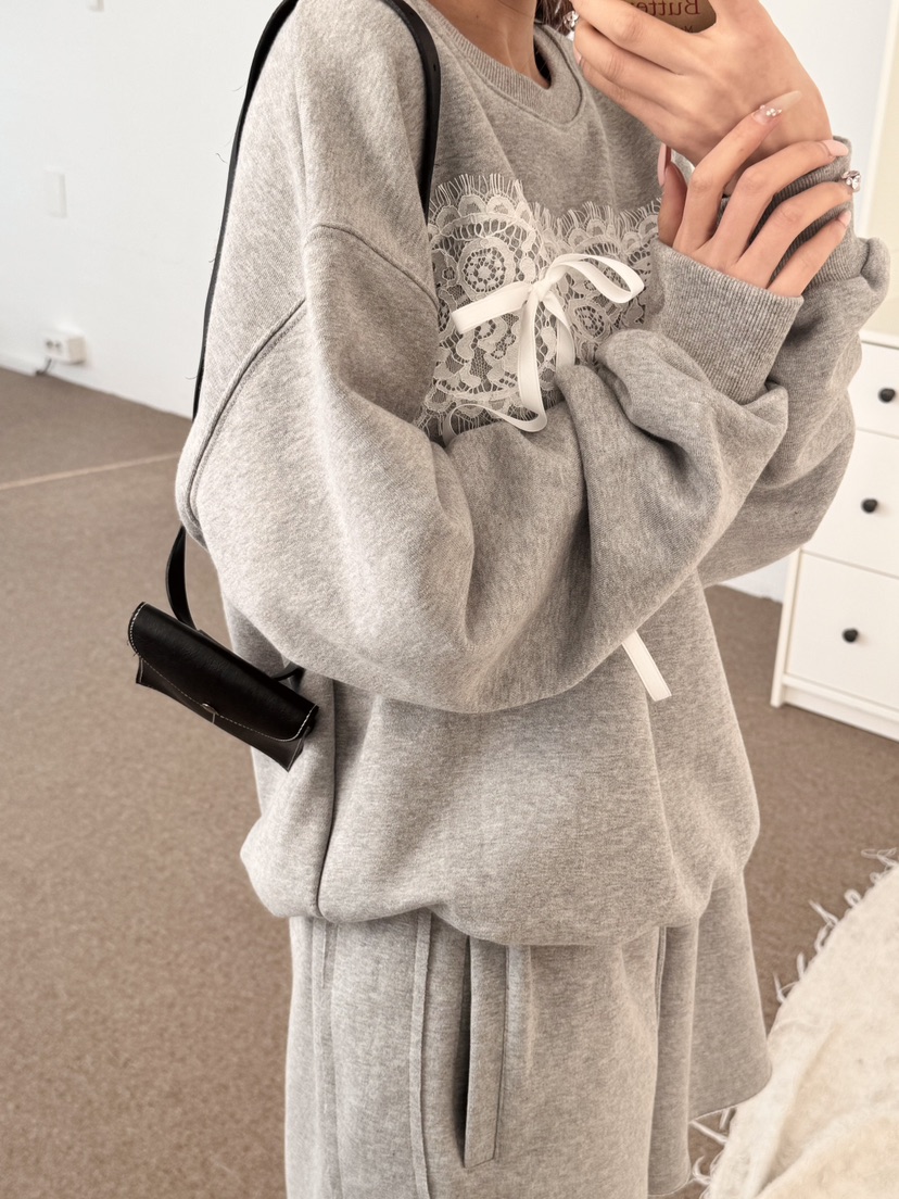 BUTTER-P東大門直郵女裝新款職業休閑人氣推薦時尚衛衣蕾絲BUTTER-P衛衣