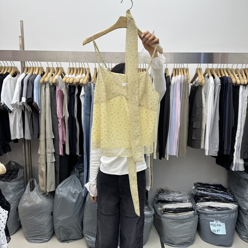 SPECIAL東大門直郵女裝新品職業推薦熱賣休閑吊帶背心含圍巾SPECIAL吊帶/背心圖色2