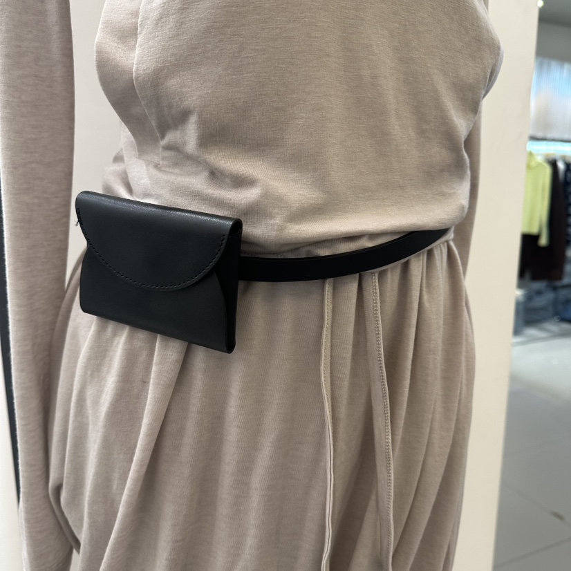 THE VALUE東大門代購女士新品熱賣人氣職業腰包含腰帶口袋THE VALUE腰包圖色1黑色