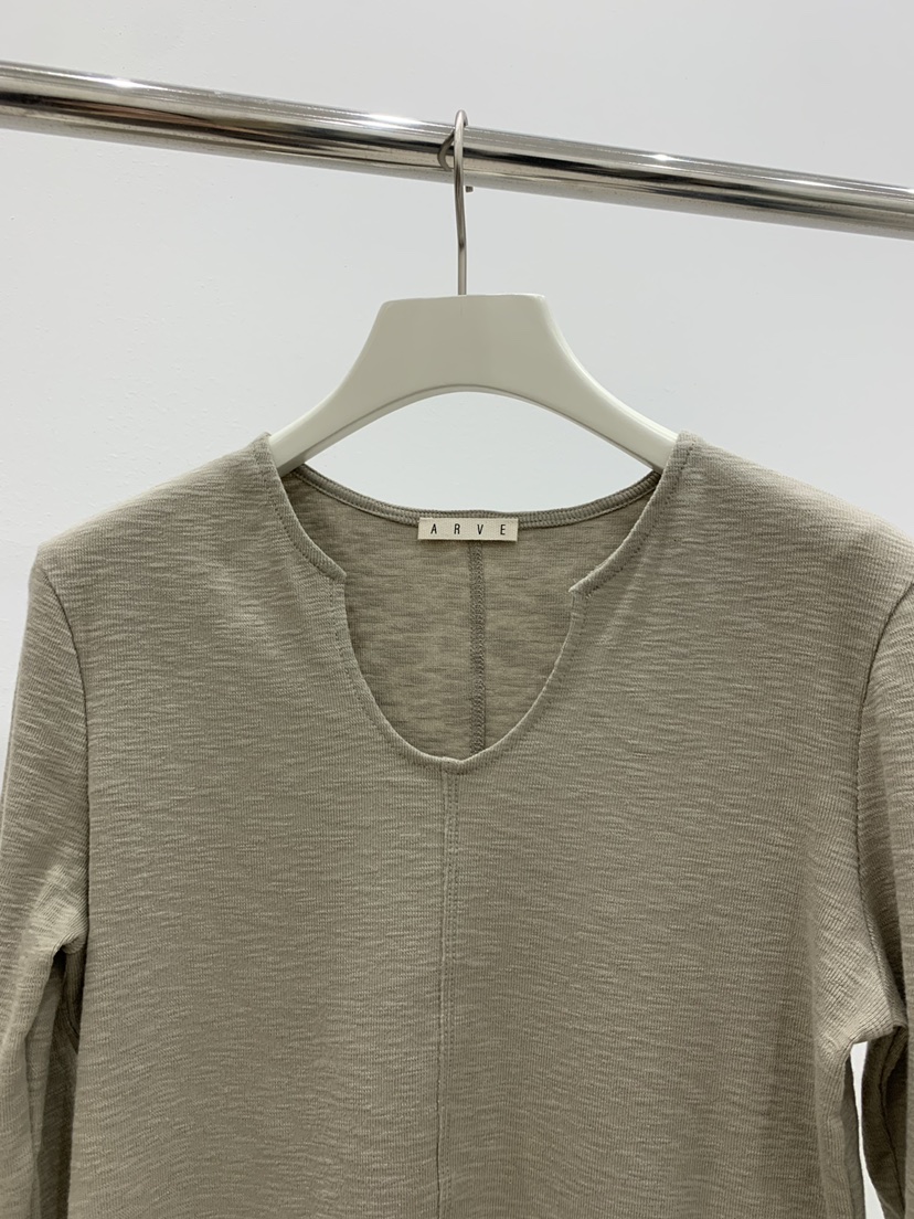 ARVE韓國直郵女士新品職業推薦人氣熱賣時尚26春季長袖T恤ARVE長袖T恤