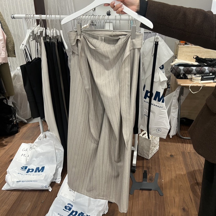 UNDERSTANDING東大門直郵女士新款26春季休閑時尚熱賣長裙UNDERSTANDING長裙圖色1