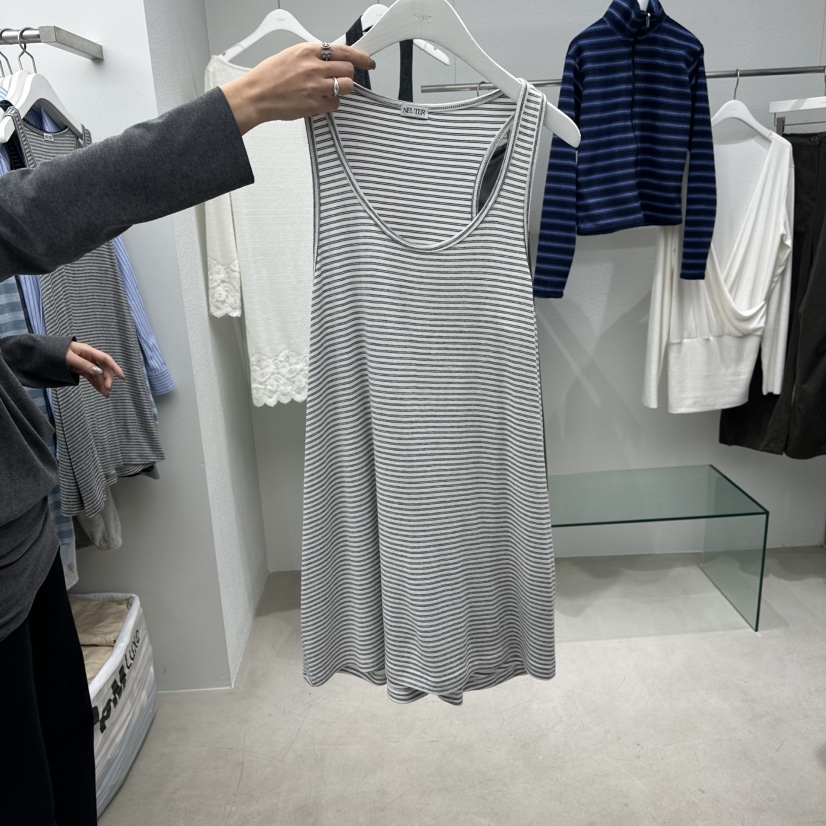 NEUTER東大門直郵女裝新款人氣26春季休閑時尚推薦吊帶背心NEUTER吊帶/背心圖色1