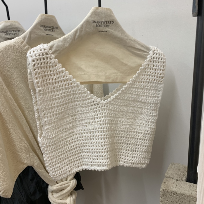 UNANSWERED-MYSTERY/FIFO東大門實拍女士新款人氣吊帶背心UNANSWERED-MYSTERY/FIFO吊帶/背心圖色1