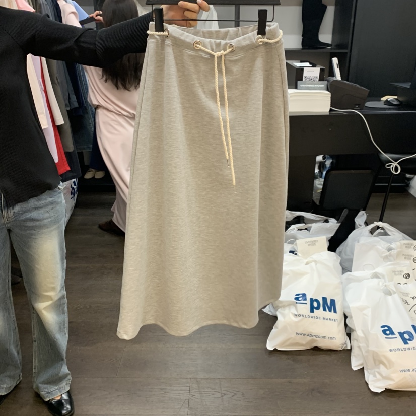 UNANSWERED-MYSTERY/FIFO東大門代購女裝新品時尚長裙鏤空UNANSWERED-MYSTERY/FIFO長裙圖色3