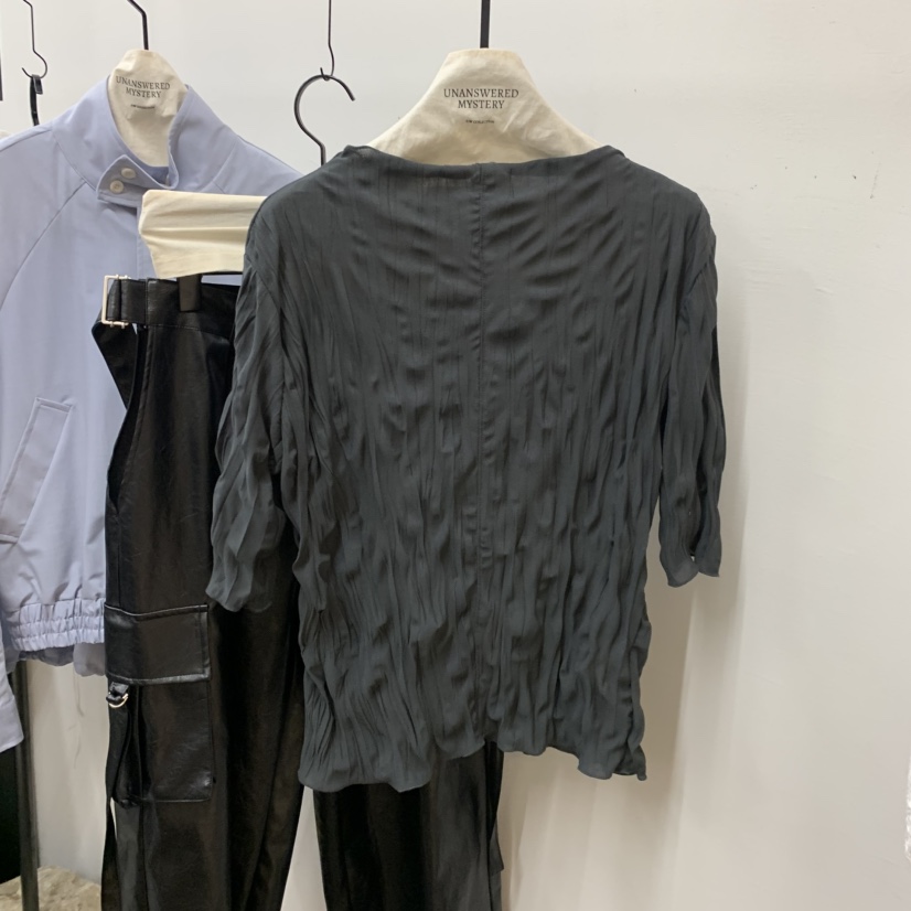 UNANSWERED-MYSTERY/FIFO東大門代購女裝新款人氣休閑T恤UNANSWERED-MYSTERY/FIFOT恤圖色1