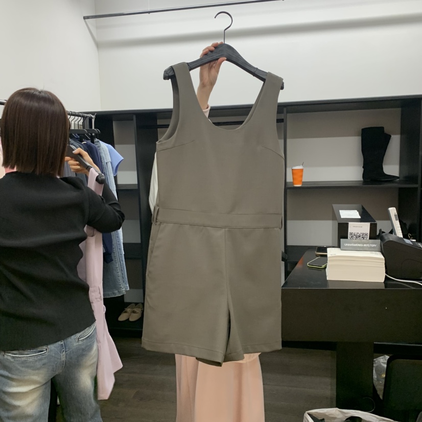 UNANSWERED-MYSTERY/FIFO韓國代購女裝新款推薦休閑連體褲UNANSWERED-MYSTERY/FIFO連體褲圖色2