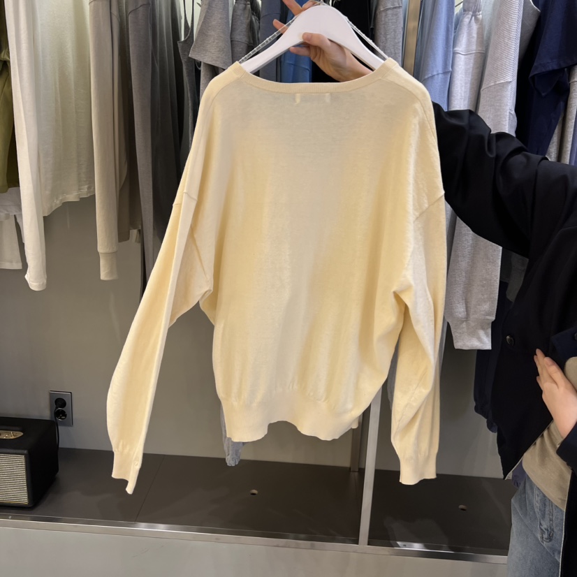 FAVE/FAVOURITE東大門直郵女士新品推薦26春夏針織衫V領FAVE/FAVOURITE針織衫