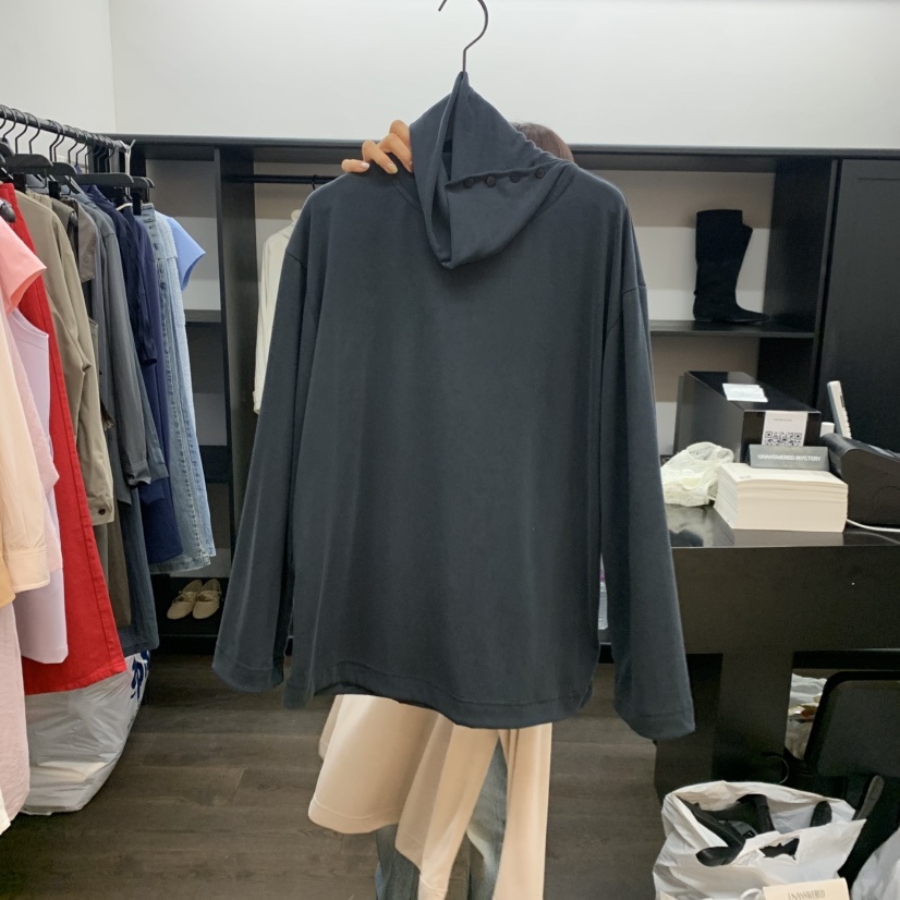 UNANSWERED-MYSTERY/FIFO東大門直郵女士新款熱賣長袖T恤UNANSWERED-MYSTERY/FIFO長袖T恤圖色2