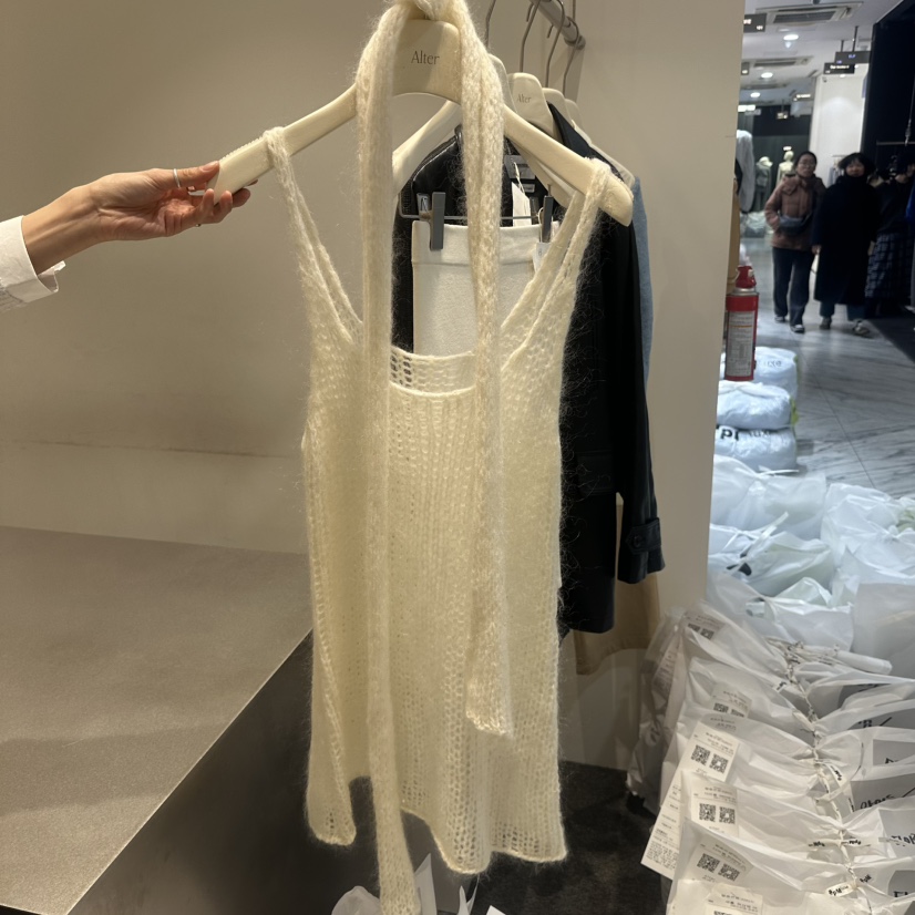 ALTER東大門直郵女裝新品時尚休閑推薦熱賣吊帶背心含圍巾Alter吊帶/背心圖色2