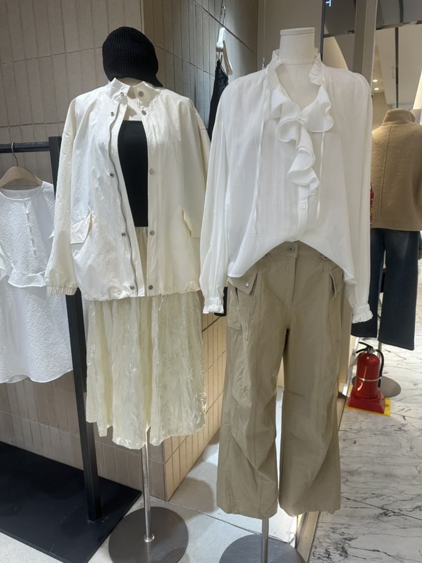 FOSET韓國直郵女裝新款熱賣時尚人氣職業休閑推薦襯衫蕾絲衫FOSET襯衫/蕾絲衫