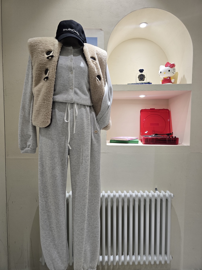 LIKEVAM東大門實拍女裝新款推薦熱賣休閑真品連體褲含帽子LIKEVAM連體褲