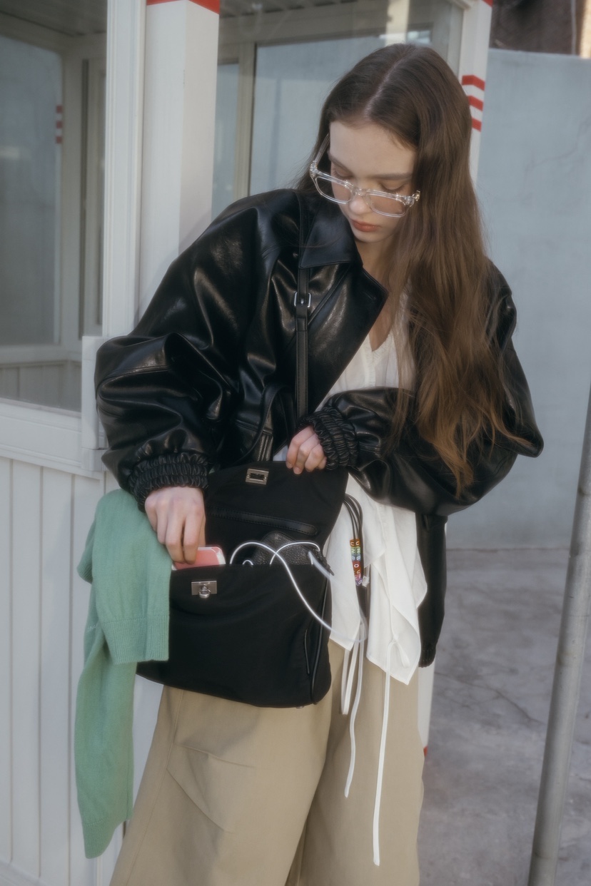 UNBOUND韓國直郵女士新品真品休閑推薦時尚職業人氣皮衣皮革UNBOUND皮衣