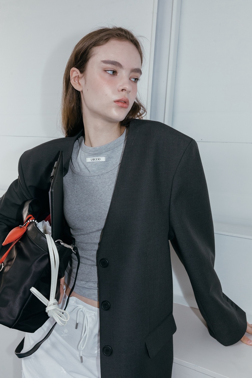 UNBOUND韓國直郵女士新款真品熱賣推薦人氣夾克不含絲巾圍巾UNBOUND夾克