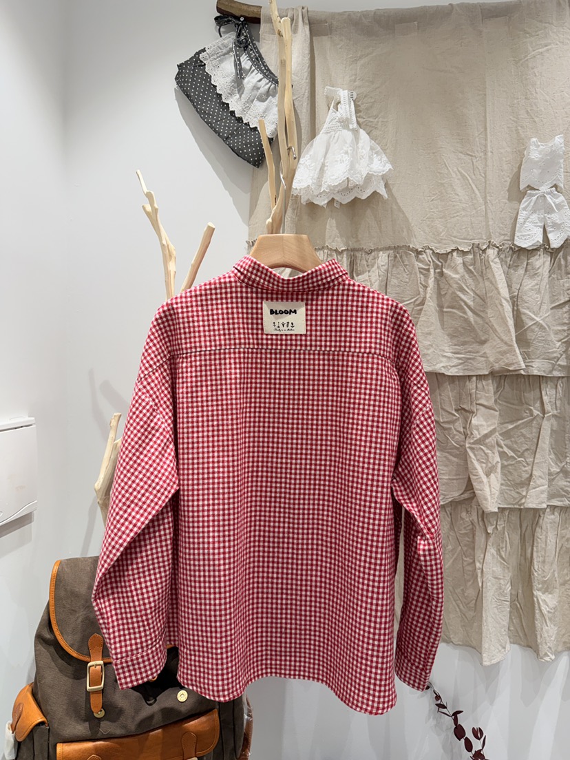 BLOOM東大門直郵女士新品時尚真品熱賣襯衫蕾絲衫口袋格子BLOOM-S襯衫/蕾絲衫