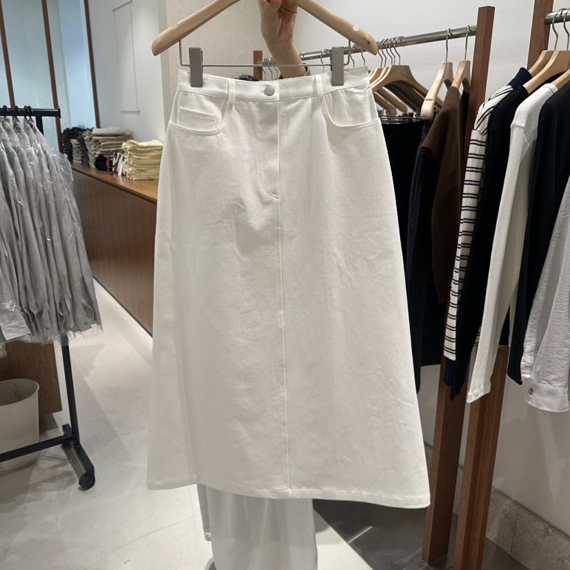 ANDMORE BUTTON東大門實拍女士新款真品26春夏職業推薦長裙ANDMORE BUTTON長裙圖色1