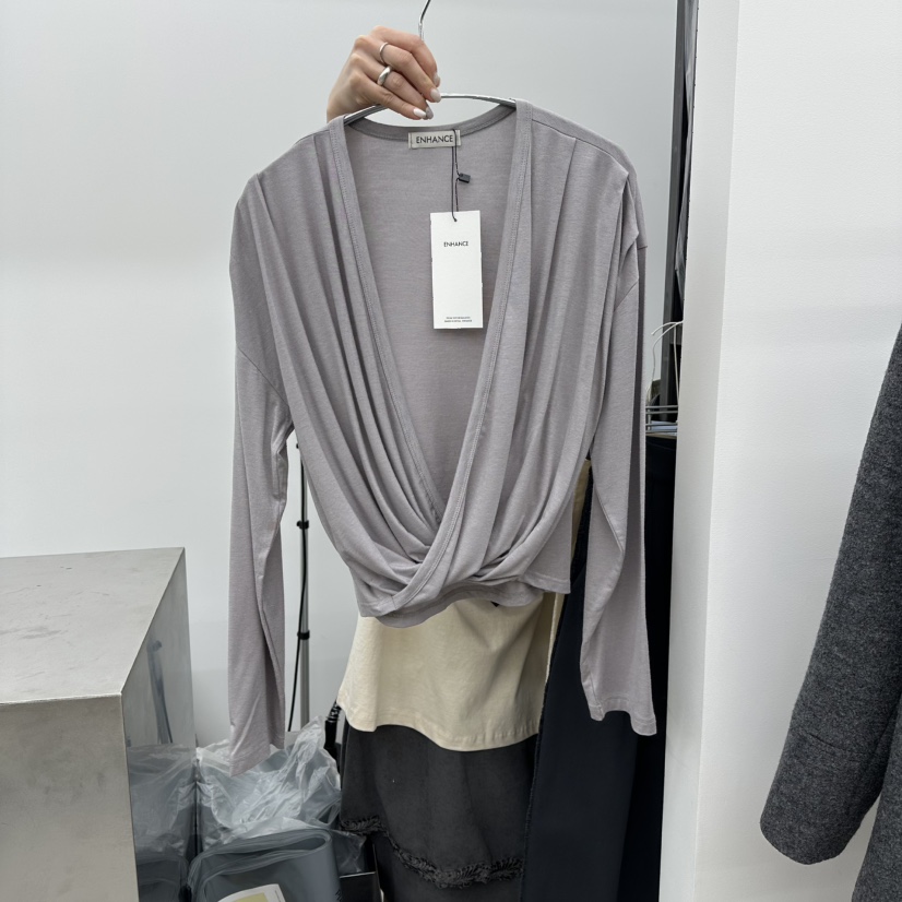 ENHANCE東大門直郵女裝新品熱賣26春夏真品時尚人氣長袖T恤ENHANCE/HOPESMORE長袖T恤圖色2