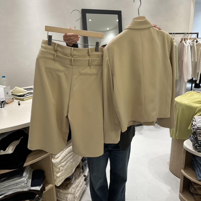 AURA東大門代購女裝新品時尚熱賣推薦26春季人氣套裝套裝Au ra套裝