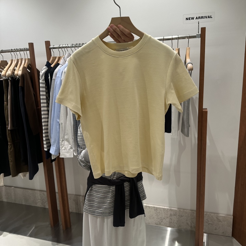 ANDMORE BUTTON韓國直郵女士新品推薦休閑職業熱賣人氣T恤ANDMORE BUTTONT恤圖色2