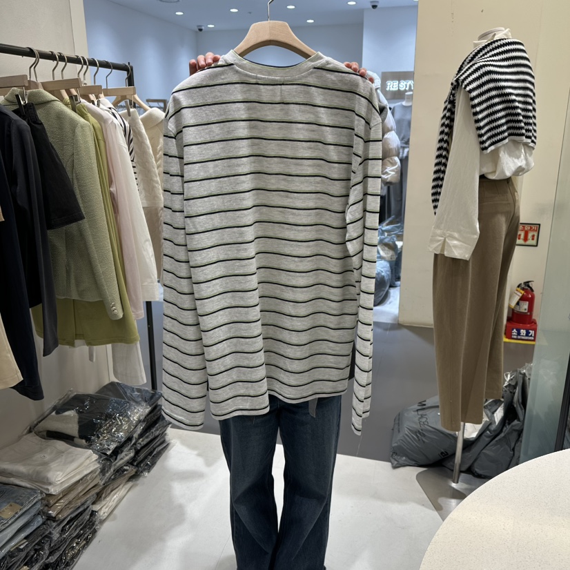 AURA東大門代購女士新品熱賣休閑職業推薦長袖T恤不含腰帶Au ra長袖T恤