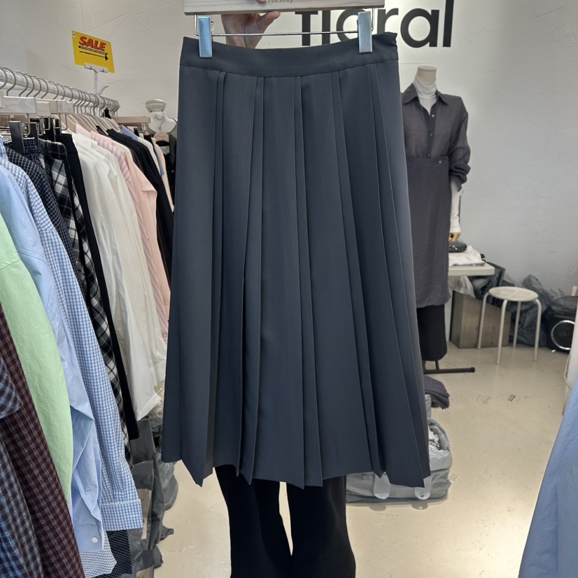 FLORAL韓國直郵女裝新款休閑時尚推薦人氣26春季熱賣長裙FLORAL長裙圖色1墨色