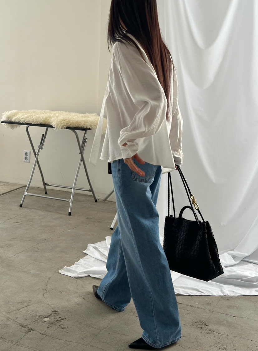 LE VASE東大門直郵女裝新品熱賣26春夏推薦人氣襯衫蕾絲衫LE VASE襯衫/蕾絲衫